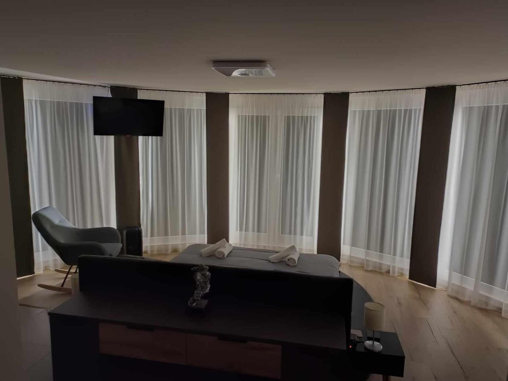 West Panorama Penthouse - Apartment With A Fantastic View Of The City Szombathely Exterior foto